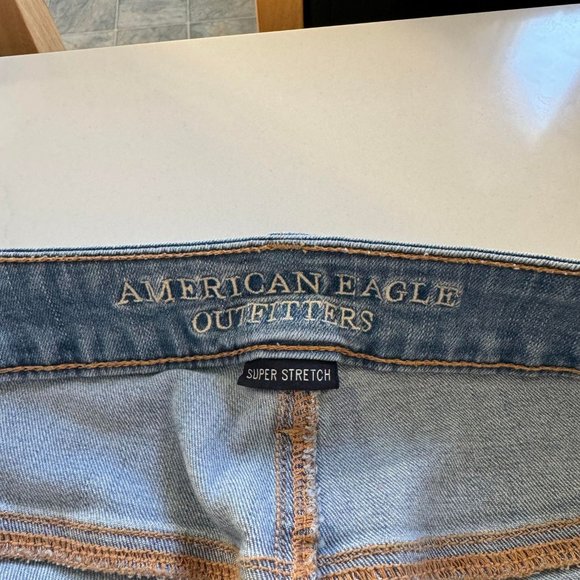 American Eagle Hi-Rise Jegging I 10 Long I Light Wash Blue Denim - Picture 3 of 3